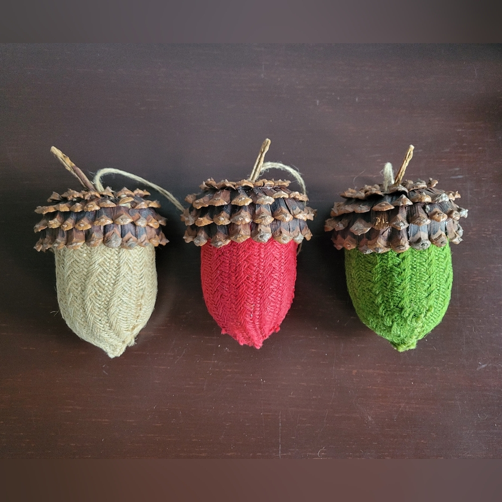 Handmade Decor Sweater Knit Jumbo Pincones, Set of 3 - Picture 2 of 5